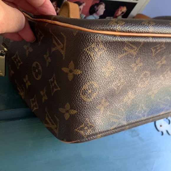 Vintage Louis Vuitton Cite Bag GM Monogram Exterior Pocket Shoulder Bag Roomy - Picture 8 of 15